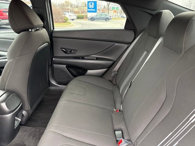 Used 2025 Hyundai Elantra Sport image 18