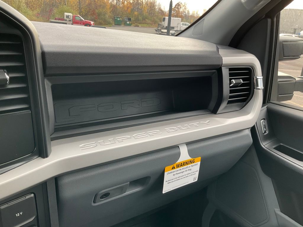 New 2026 Ford F350 XL w/ XL Chrome Package image 14