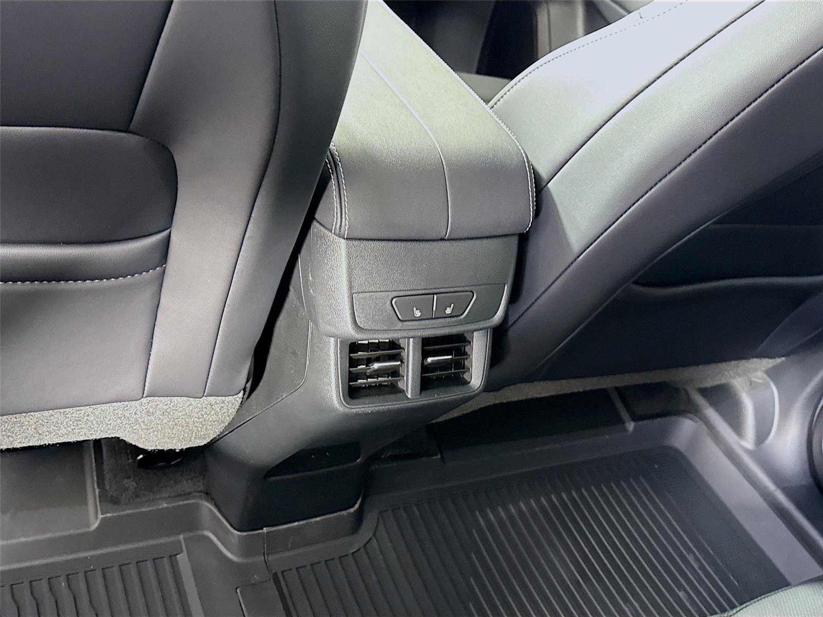 New 2026 GMC Terrain Denali w/ LPO, Floor Liner Package AWD/4WD image 19