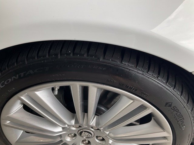 Used 2012 Jaguar XJ Supercharged RWD image 27