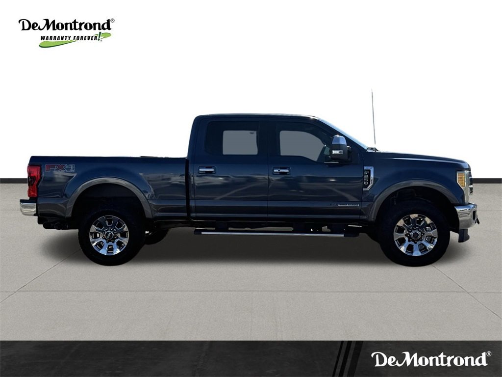 Used 2017 Ford F250 Lariat w/ Lariat Ultimate Package image 4