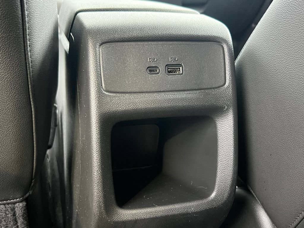 Used 2025 Chevrolet Trax LT w/ LT Convenience Package FWD image 14