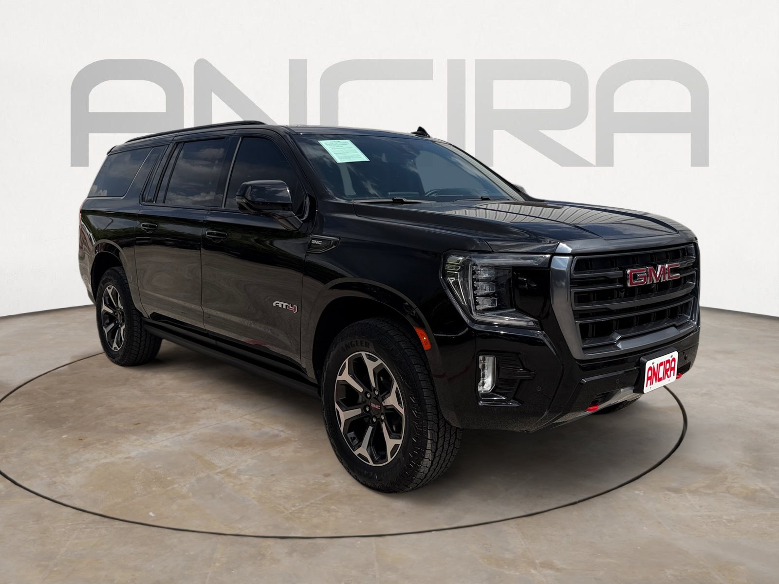 Used 2024 GMC Yukon XL AT4 w/ AT4 Premium Plus Package AWD/4WD image 3