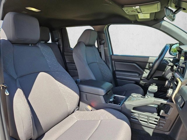 Used 2025 Toyota Tacoma SR5 AWD/4WD image 19