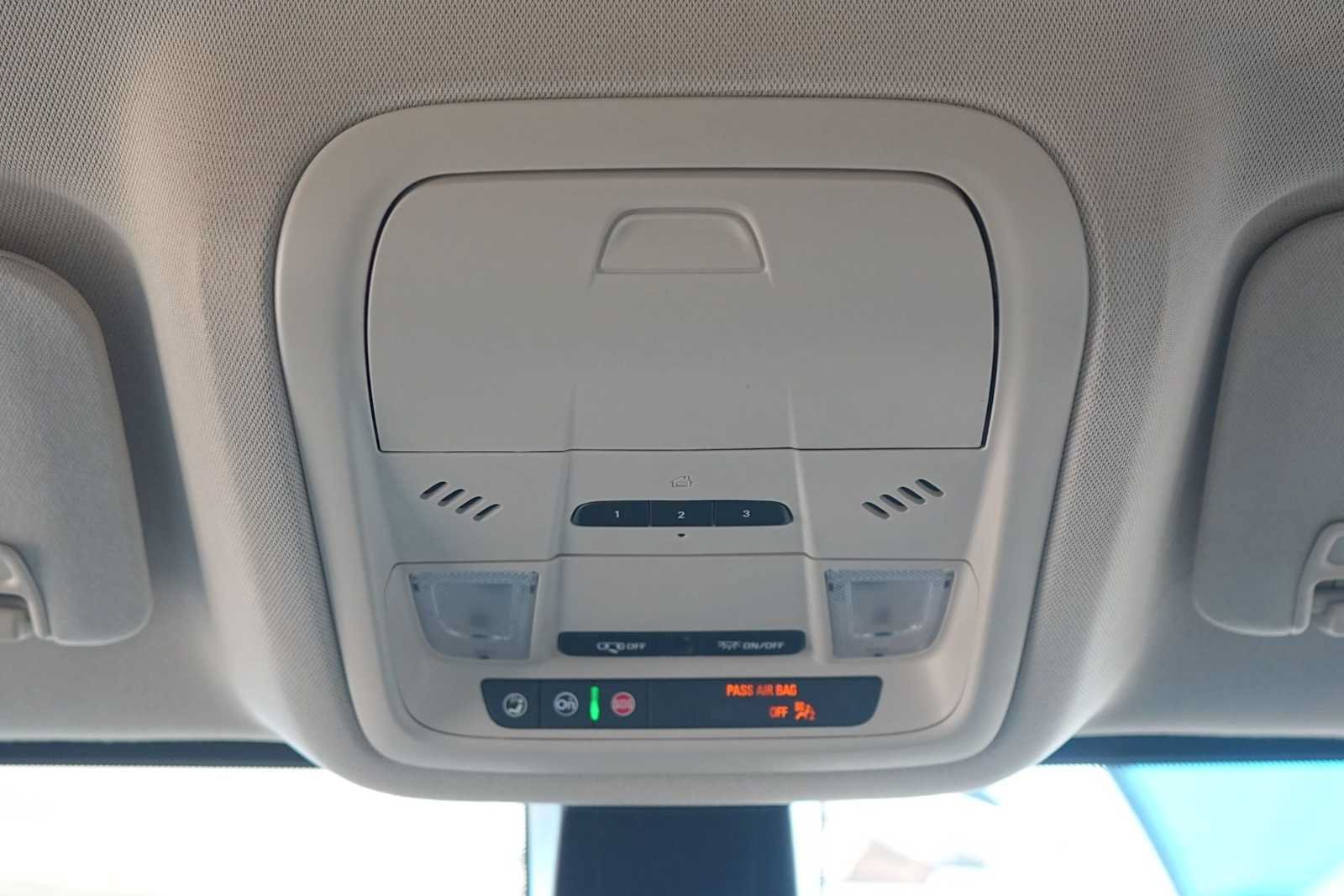 Used 2023 GMC Acadia Denali FWD image 24