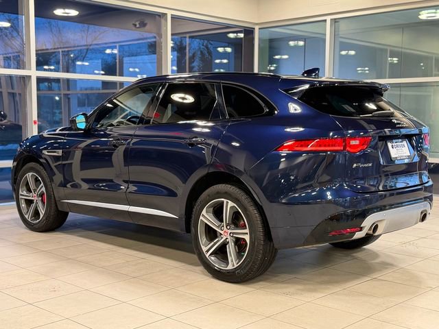 Used 2018 Jaguar F-PACE S image 11