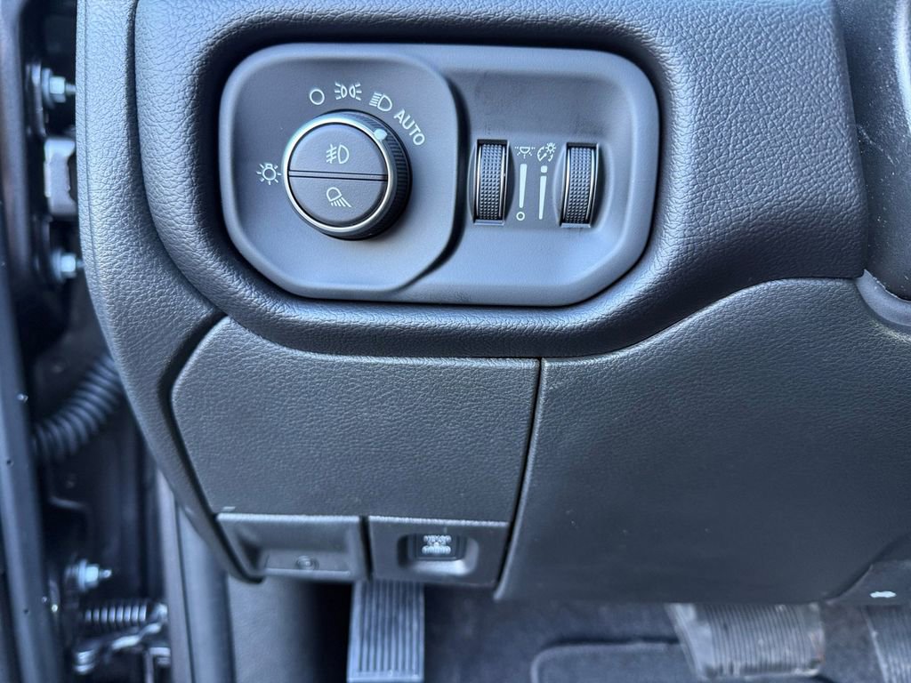 New 2026 RAM 3500 Laramie w/ Towing Technology Group image 25