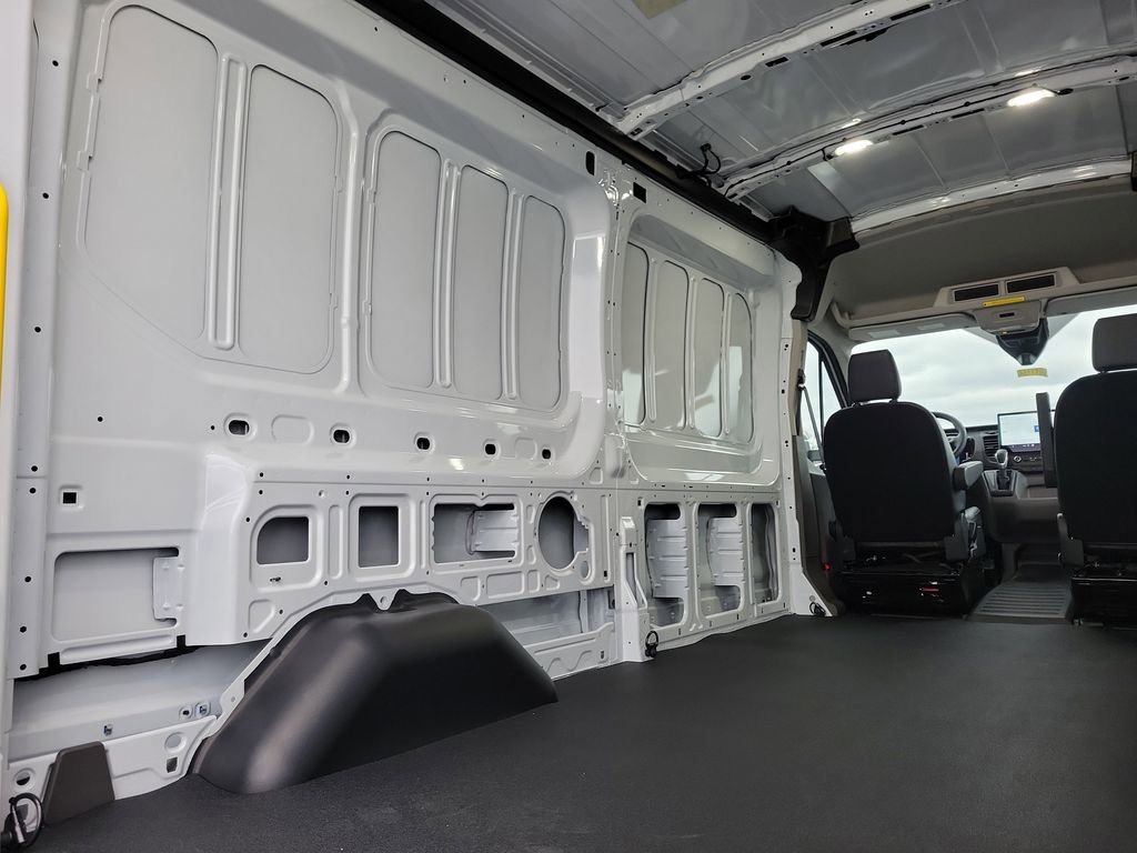 New 2026 Ford Transit 250 148 Medium Roof image 11