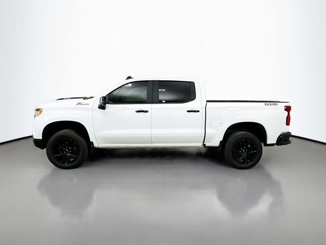 Used 2025 Chevrolet Silverado 1500 LT Trail Boss w/ Convenience Package II AWD/4WD image 4