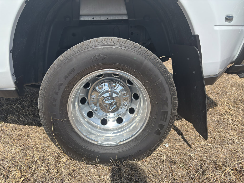 Used 2025 RAM 3500 Laramie image 11