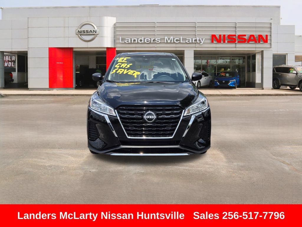 Used 2025 Nissan Kicks Play S FWD image 11