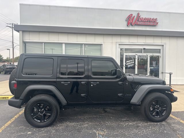 Used 2023 Jeep Wrangler Sport image 9