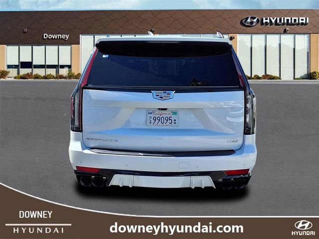 Used 2023 Cadillac Escalade ESV V image 5