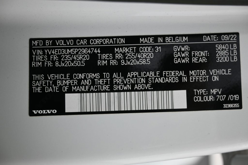 Used 2023 Volvo XC40 Recharge Ultimate AWD/4WD image 31