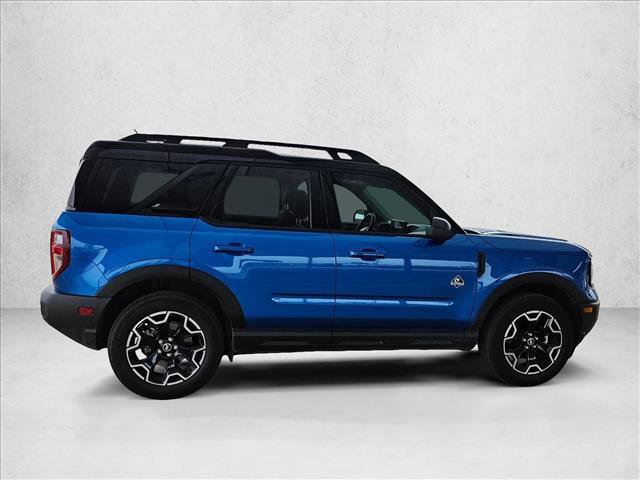 Used 2025 Ford Bronco Sport Outer Banks image 4