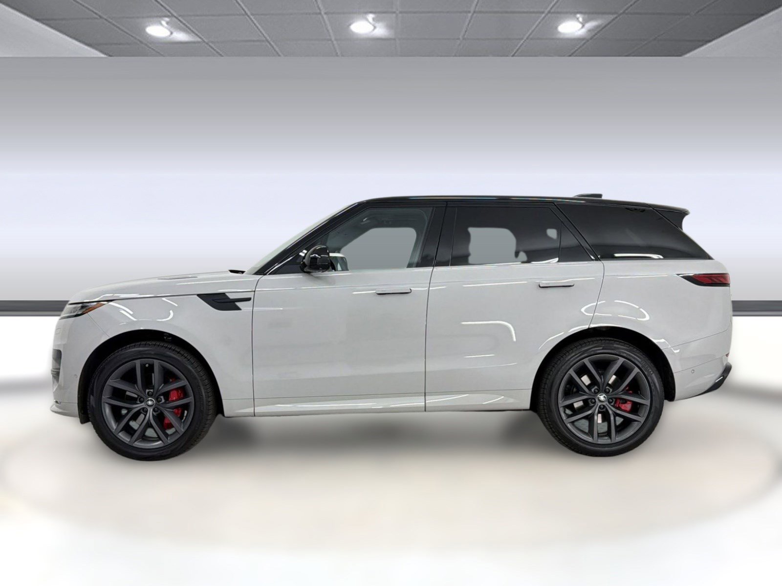 Used 2024 Land Rover Range Rover Sport Dynamic SE image 2
