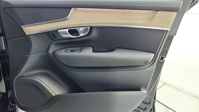 New 2026 Volvo XC90 B5 Core AWD/4WD image 38