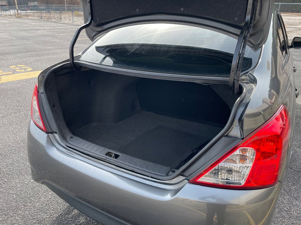 Used 2019 Nissan Versa S Plus image 15