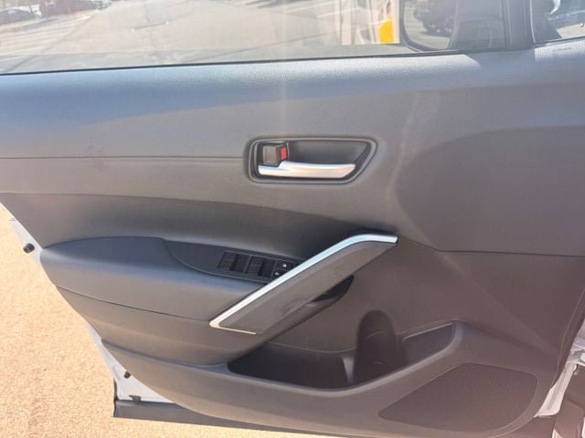 Used 2022 Toyota Corolla Cross XLE FWD image 7