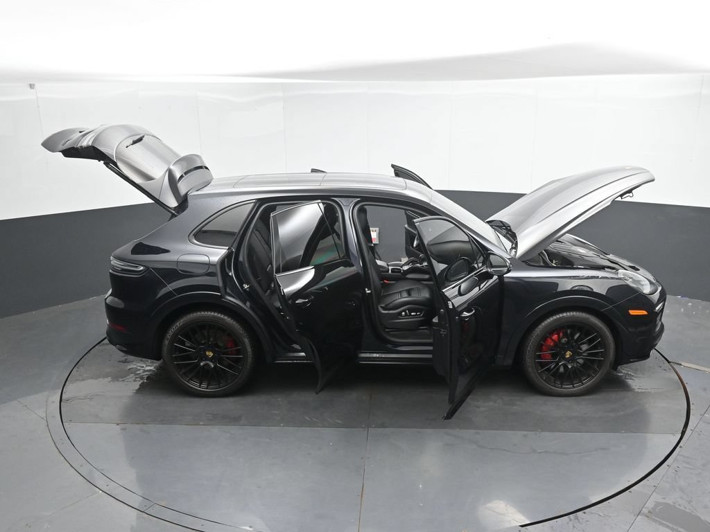 Used 2021 Porsche Cayenne GTS AWD/4WD image 48