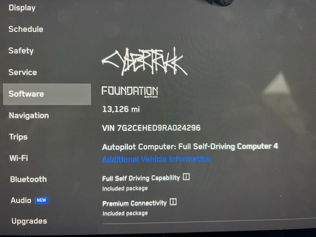 Used 2024 Tesla Cybertruck AWD Crew Cab image 32