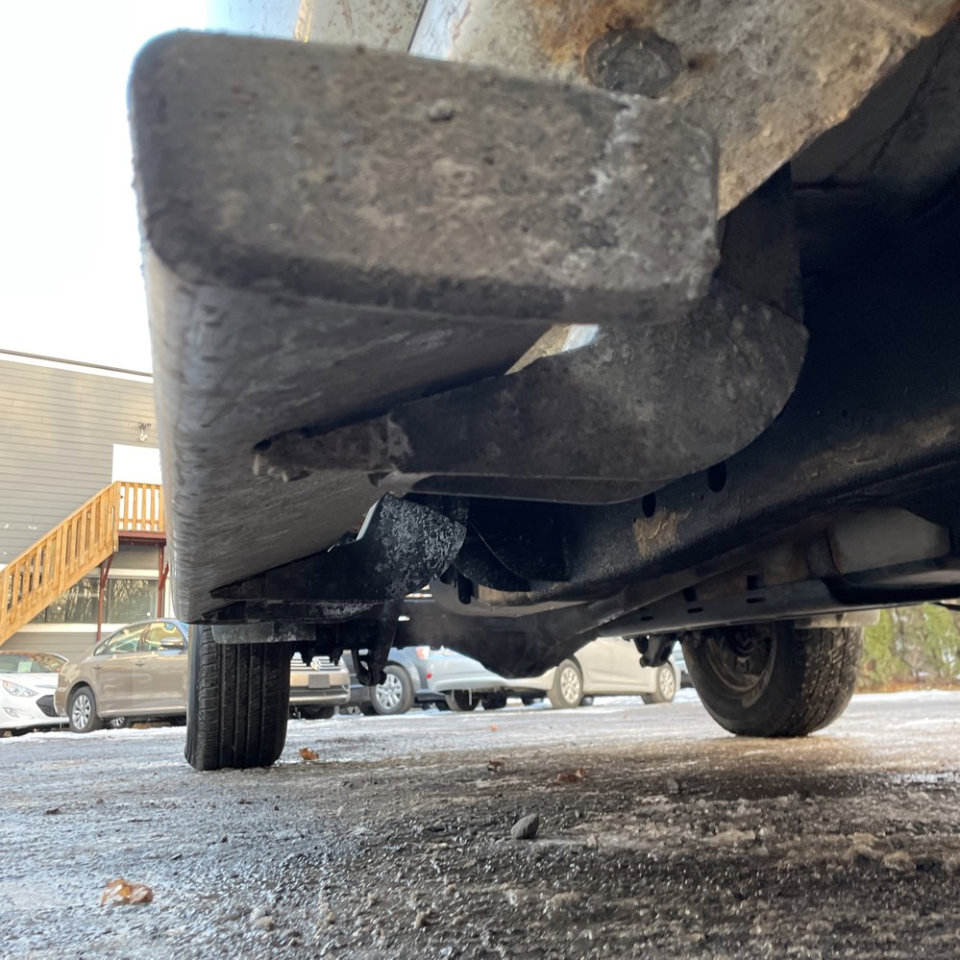 Used 2014 GMC Sierra 1500 4WD Reg Cab 133.0 w/ Snow Plow Prep Package image 23