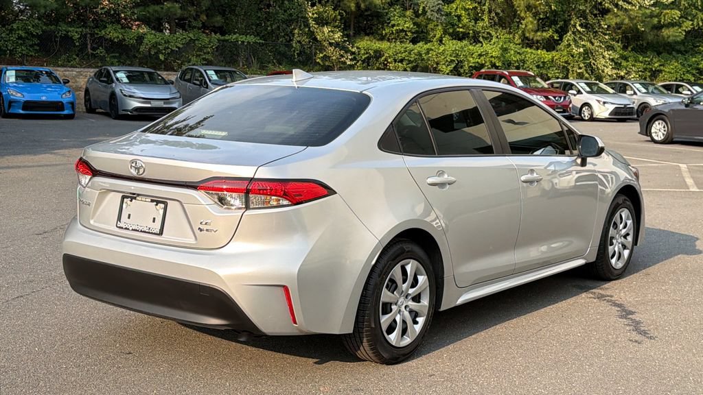 Used 2026 Toyota Corolla LE FWD image 4