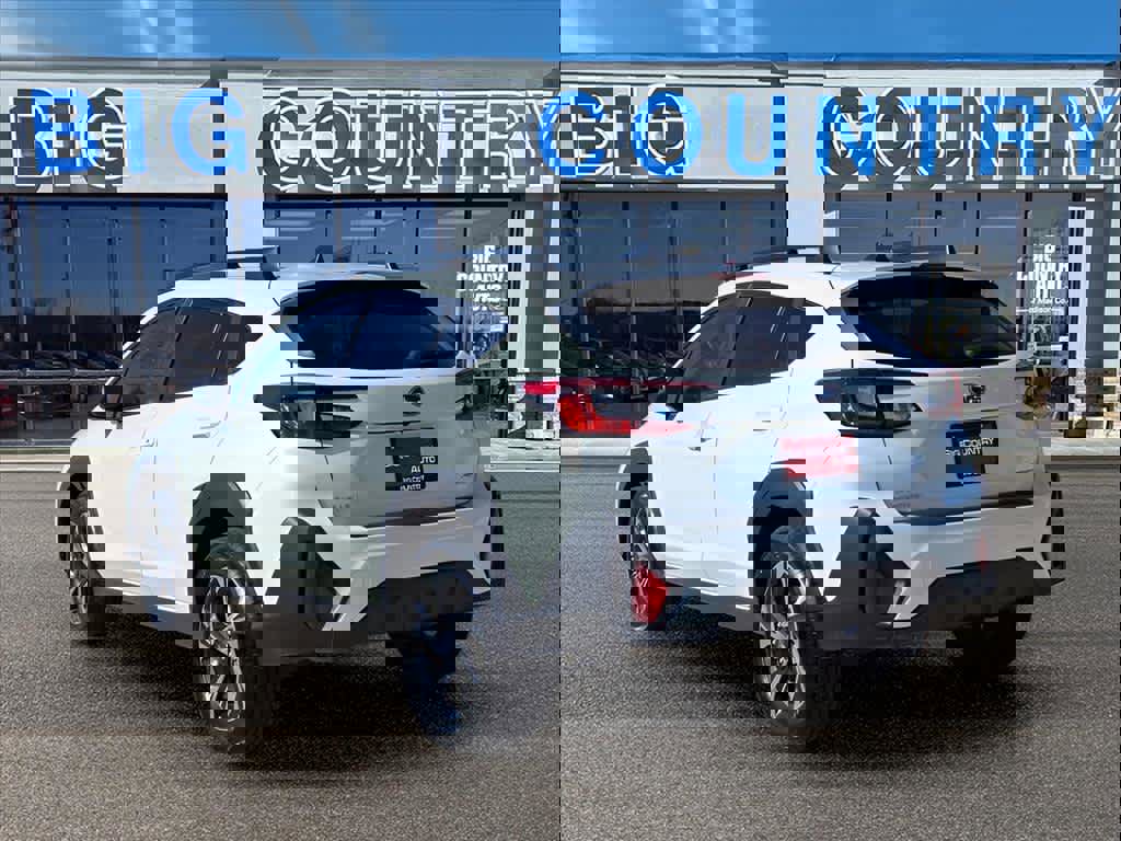Used 2024 Subaru Crosstrek 2.0i Premium image 3