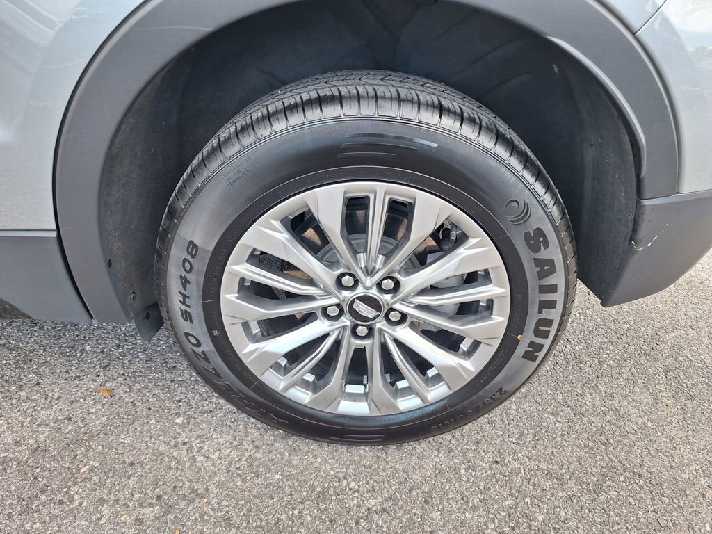 Used 2024 Cadillac XT4 Premium Luxury image 23