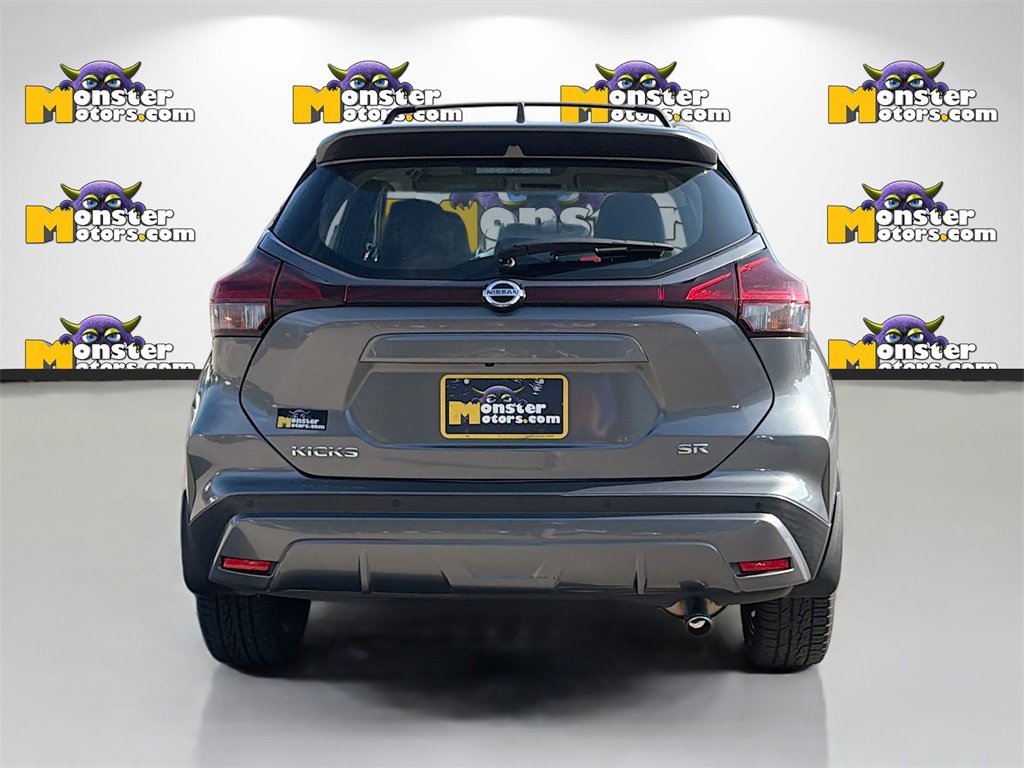 Used 2021 Nissan Kicks SR w/ Exterior Package image 6