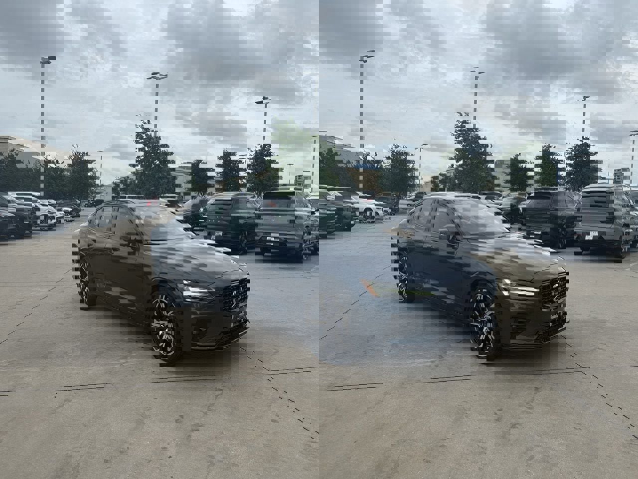 Certified 2024 Volvo S60 B5 Plus image 2