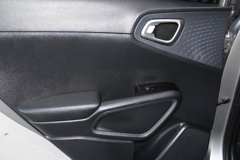 Used 2023 Kia Soul EX FWD image 13