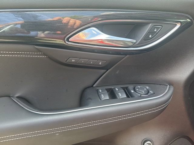 Used 2023 Buick Envision Essence w/ Technology Package I AWD/4WD image 9