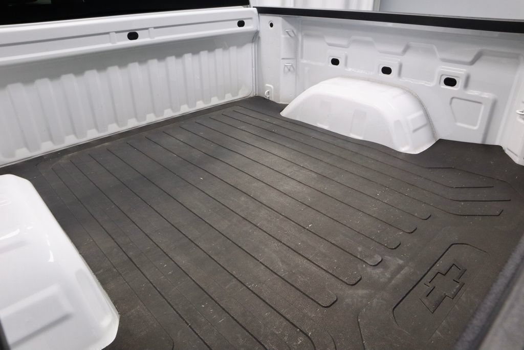 Used 2023 Chevrolet Silverado 1500 LT AWD/4WD image 13