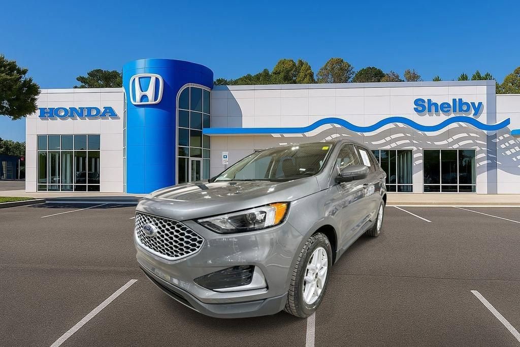 Used 2024 Ford Edge SEL AWD/4WD image 4