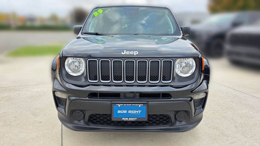 Used 2023 Jeep Renegade Latitude AWD/4WD image 8