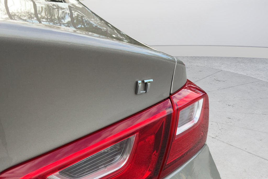 Used 2024 Chevrolet Malibu LT FWD image 31