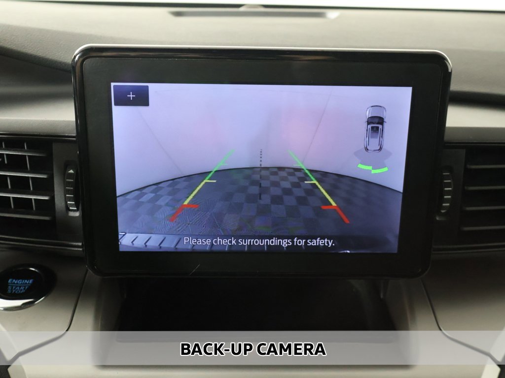 Used 2022 Ford Explorer XLT image 5