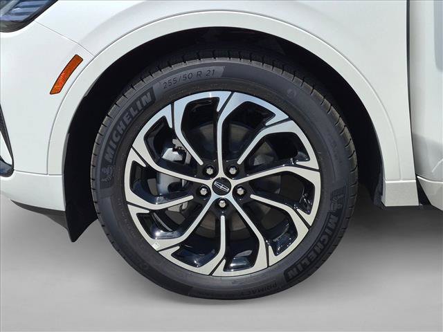 New 2026 Lincoln Nautilus Reserve AWD/4WD image 16