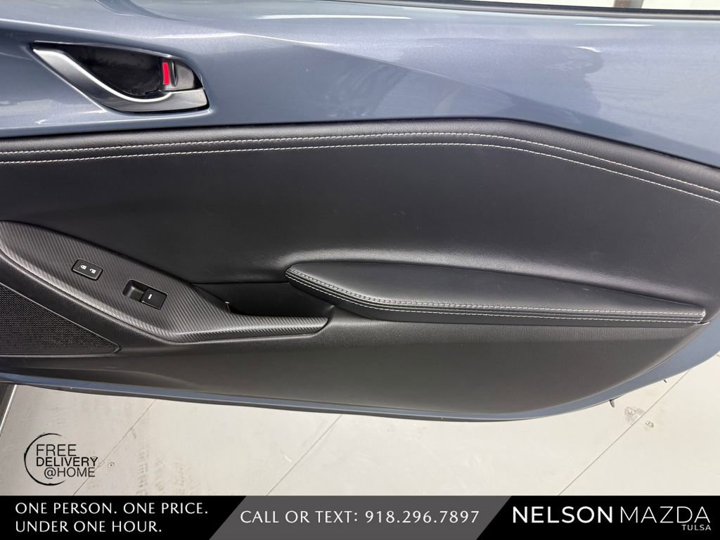 Used 2020 MAZDA MX-5 Miata Grand Touring w/ Appearance Package RWD image 43