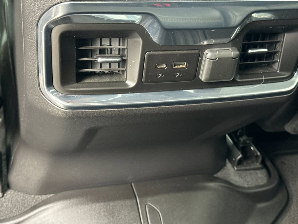 Used 2022 GMC Sierra 1500 AT4 w/ AT4 Premium Package image 13