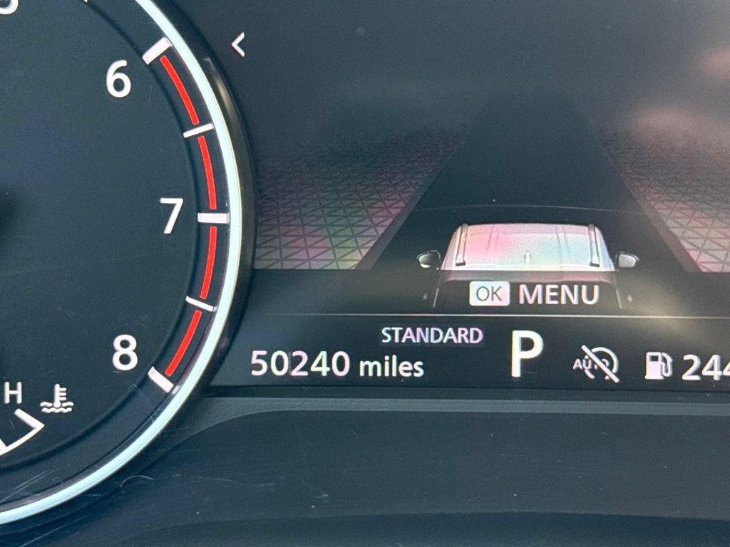 Certified 2025 Nissan Rogue SV FWD image 22
