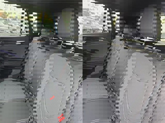 New 2026 Volkswagen Tiguan SE R-Line image 11