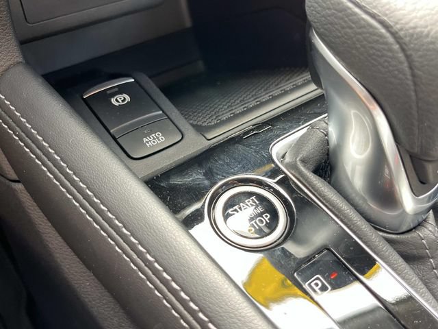 Used 2023 Nissan Kicks SR w/ SR Premium Package FWD image 33