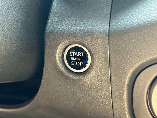 Used 2024 Nissan Frontier Pro-X RWD image 26