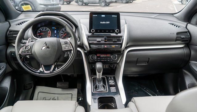 Used 2025 Mitsubishi Eclipse Cross Black Edition image 15