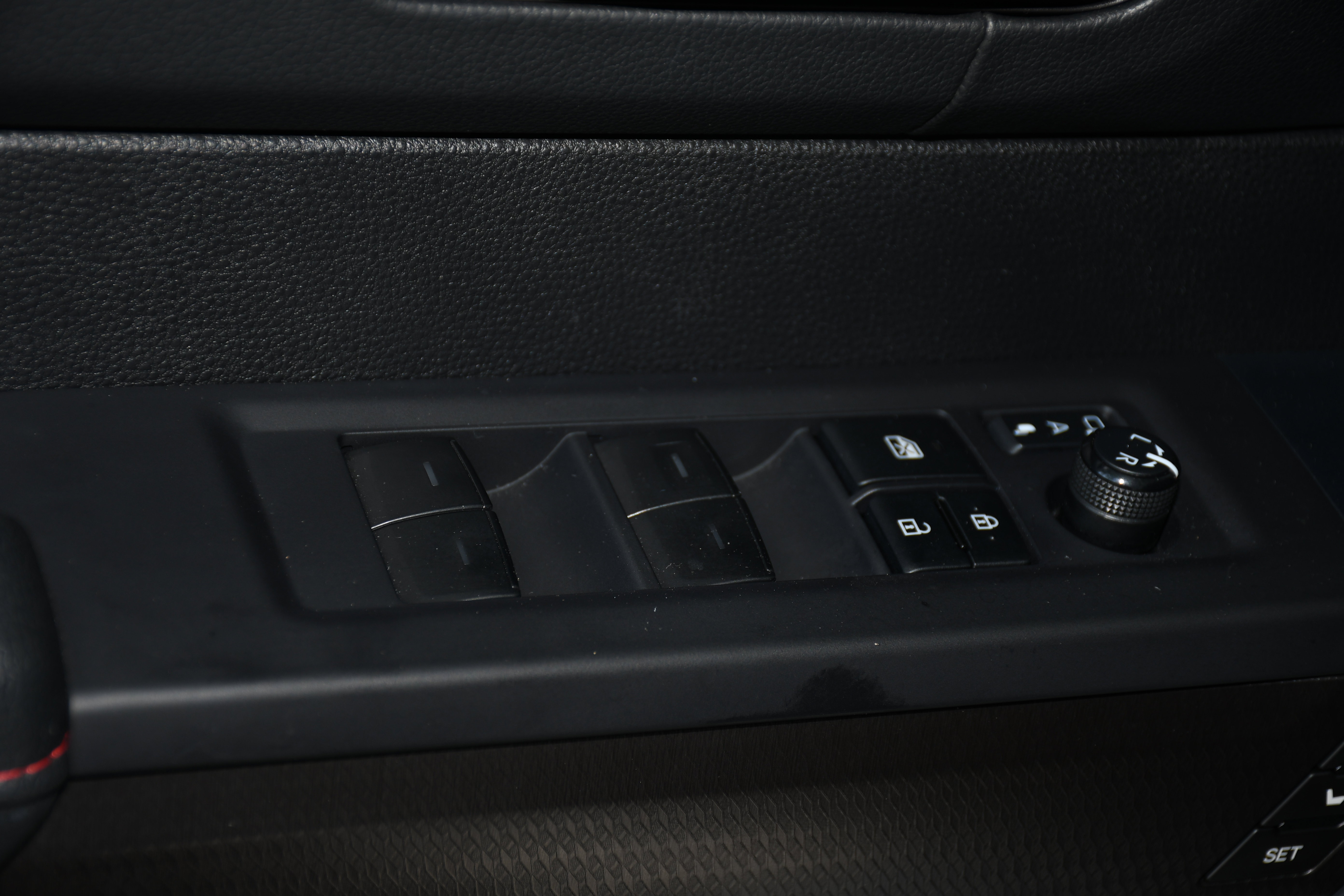 Used 2023 Toyota Sequoia TRD Pro AWD/4WD image 11