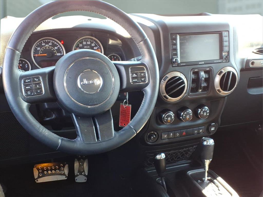 Used 2017 Jeep Wrangler 75th Anniversary image 14