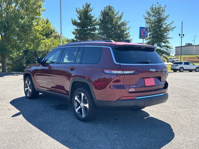 Used 2023 Jeep Grand Cherokee L Limited w/ Luxury Tech Group II AWD/4WD image 7