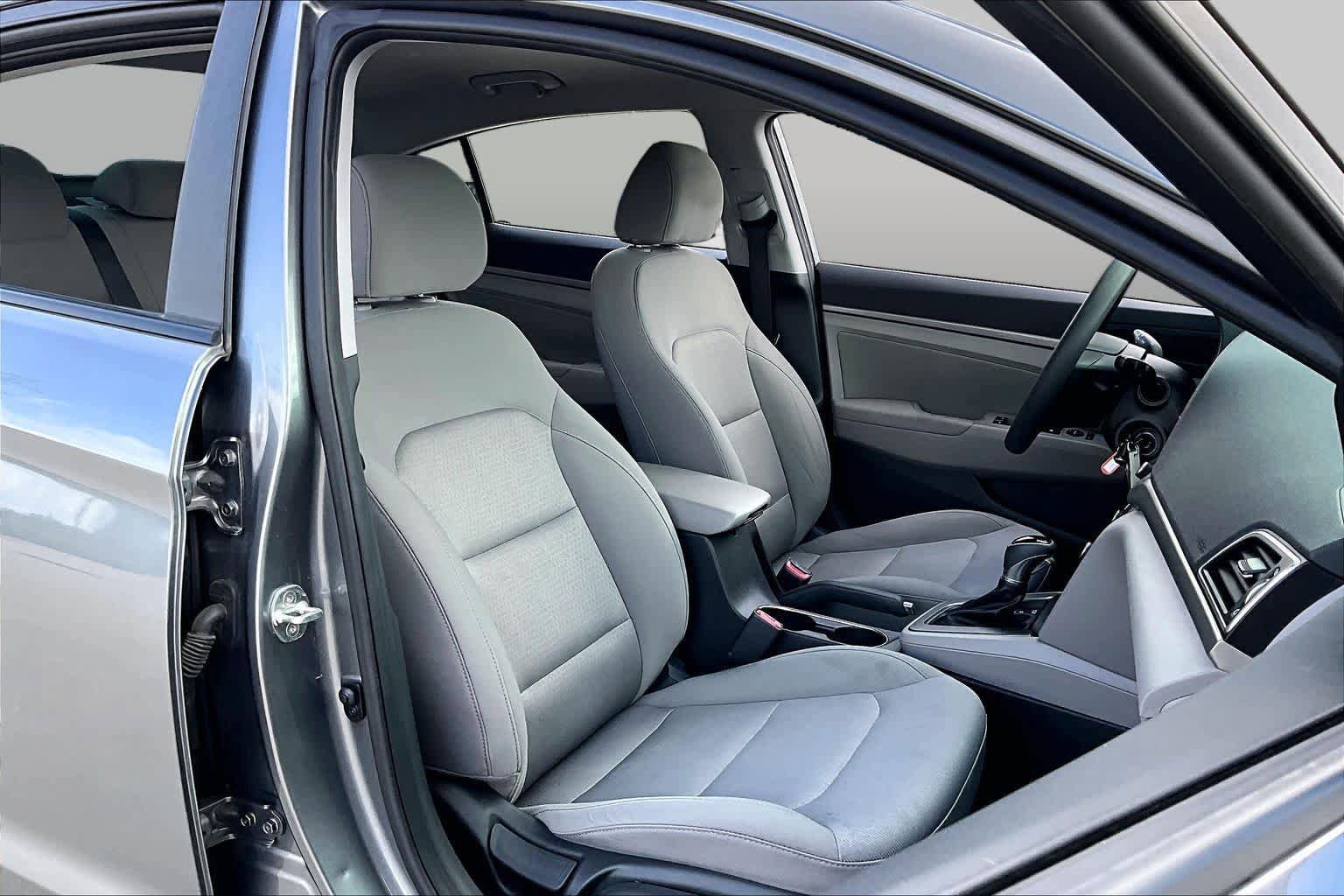 Used 2018 Hyundai Elantra SEL FWD image 9